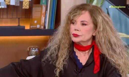 Ελένη Δήμου: «Είπα στον γιο μου ότι η Ελλάδα είναι μόνο για διακοπές»