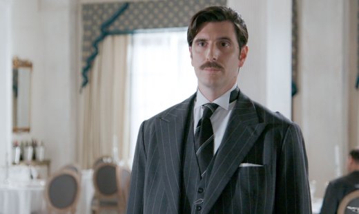 Grand Hotel: Ο Ρήγας κλέβει το μωρό της Ελένης για να την εκδικηθεί