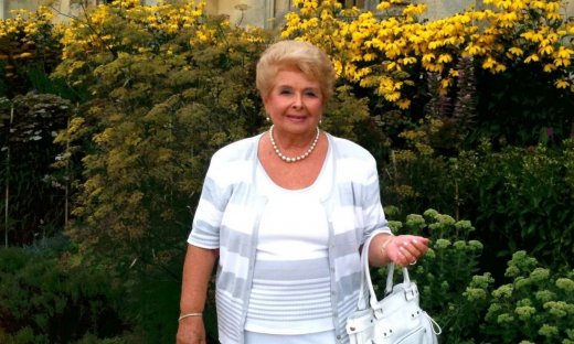 Σάλος με τη Βέφα Αλεξιάδου: Προσωπικά της αντικείμενα κατέληξαν σε παζάρι & πωλήθηκαν για... ψίχουλα