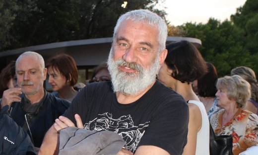 Ο Τιμωρός - Κώστας Μπάρας: Η ηλικία, η πορεία στο θέατρο &... οι βραβεύσεις στην υποκριτική!