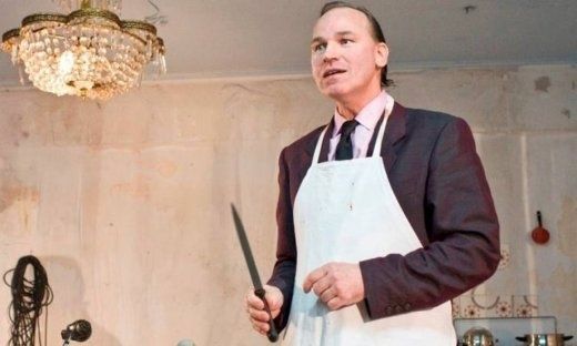 Άντριαν Φρίλινγκ: Ο Γερμανός ηθοποιός που κέρδισε την Ελλάδα και την «Παραλία» της ΕΡΤ!