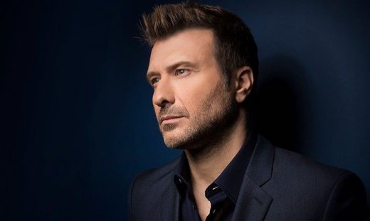 Πλούταρχος: Εξωδικαστική λύση με την 47χρονη θαυμάστρια που μήνυσε για stalking;