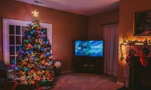 Τα «όπλα» των καναλιών στη μάχη των Χριστουγέννων