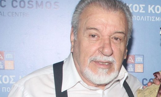 Τάσος Χαλκιάς: «Ο πατέρας μου με έδερνε δεν κακοποιούσε – Με έδερνε γιατί έπρεπε να με δείρει»