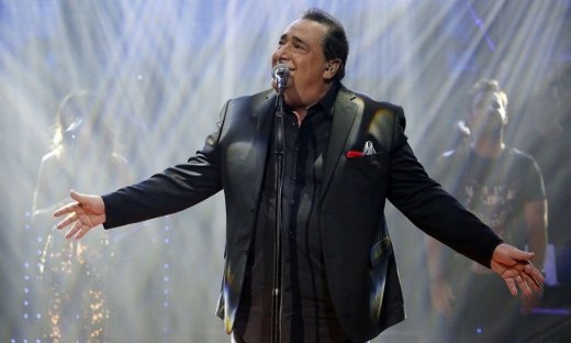 Καρράς: Θλίψη στο μνημόσυνο - Τα σπαρακτικά λόγια του αδερφού του: Δεν μπορούμε να το ξεπεράσουμε...