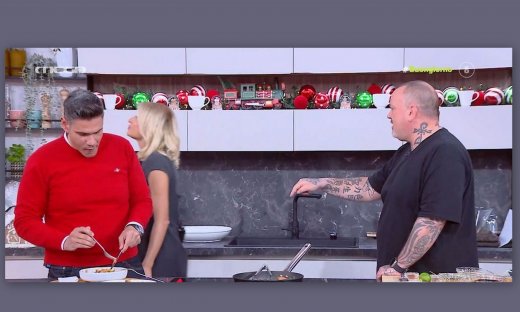 Έκοψαν βιντεοσκοπημένη εκπομπή του Σκαρμούτσου «Έπεσε πολύ κράξιμο κυρά Φαίη, τα πετσοκόψαμε όλα»