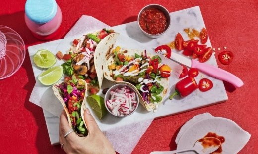 10 + 1 υλικά για να τυλίξεις μέσα στην τορτίγια σου