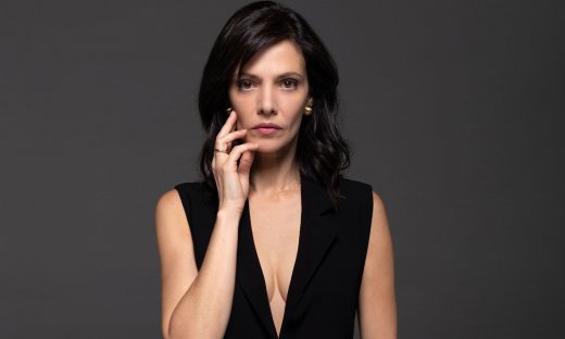 Η Μαριλίτα Λαμπροπούλου περιγράφει μέσα σε 1’ πώς ξεκινά τα... Παιχνίδια Εκδίκησης!