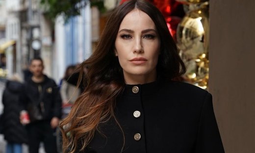 Στέλλα Γιαμπουρά: Γενέθλια για τη διαχρονική παρουσία της ελληνικής showbiz - Η ηλικία & η καριέρα!