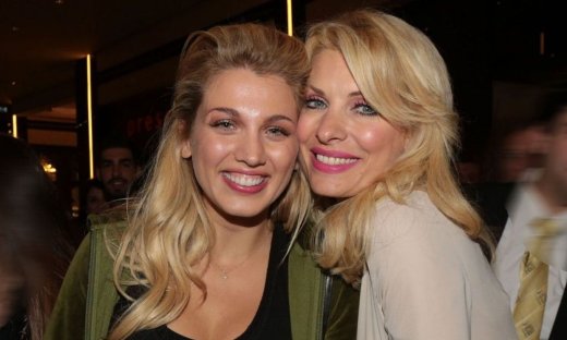 TikTok: Τα χλιδάτα ρολόγια που φορούν οι Eλληνίδες παρουσιάστριες - Ποια φορά Rolex των 70.000 ευρώ;