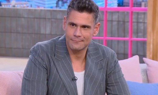 Δημήτρης Ουγγαρέζος: Η πρώτη αντίδραση για το «πάγωμα» της εκπομπής του