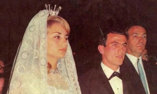 Μίμης Δομάζος: Το κεφάλαιο Βίκυ Μοσχολιού, o γάμος, οι 7.000 μπομπονιέρες & 30.000 ακάλεστοι