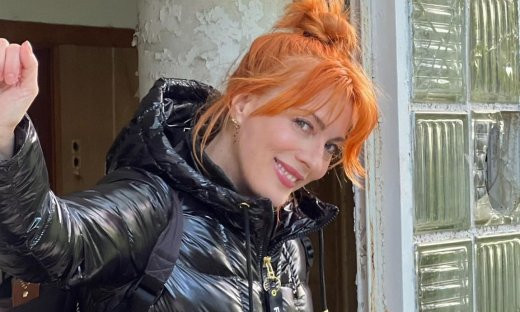 Καρύδη: Η συγκίνηση για τον θάνατο του πατέρα της, η κρίση ηλικίας & ο έρωτας με τον Αθερίδη