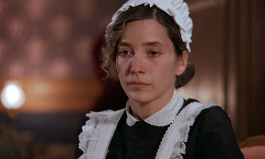 Grand Hotel: Η Ελένη είναι σε απόγνωση για την τύχη του παιδιού της