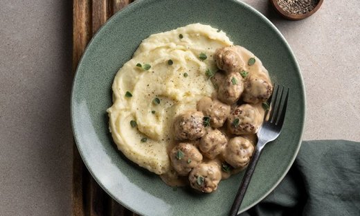 Σουηδικά κεφτεδάκια με σάλτσα μουστάρδας από τον Άκη Πετρετζίκη