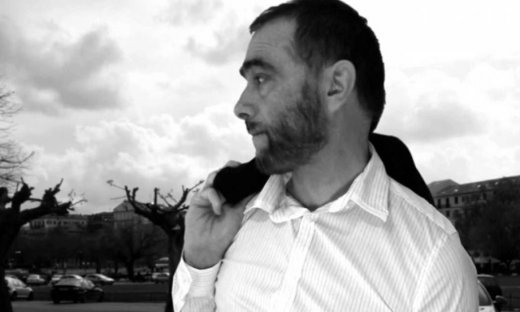 Κωνσταντίνος Βήτα: «Δεν άκουγα κανέναν… κινδύνεψα. Ένα βράδυ με βρήκαν λιπόθυμο στο πεζοδρόμιο»