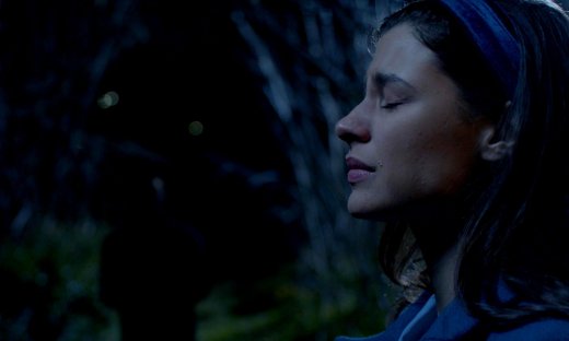 Άγιος Έρωτας: Δραματικές οι εξελίξεις! Η Χλόη γεννάει & ο Παύλος με τον πάτερ Νικόλαο δίνουν το μωρό