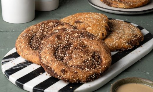 Σοκολατένιες ταχινόπιτες από τον Άκη Πετρετζίκη!