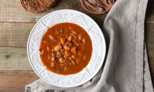 Φασολάδα στη χύτρα ταχύτητας από τον Άκη Πετρετζίκη