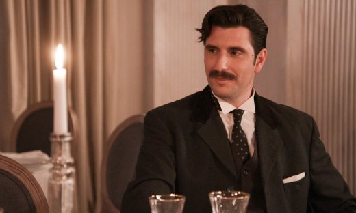 Grand Hotel: Ο κρυφός γάμος του Ρήγα αποκαλύπτεται- Η φωτογραφία- φωτιά στα χέρια της Αλίκης