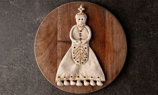 Η Κυρά Σαρακοστή δια χειρός Άκη Πετρετζίκη