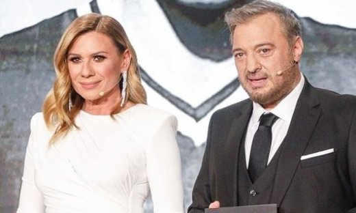 «Η Ελλάδα ψηφίζει»: Καραβάτου, Φερεντίνος & όχι μόνο παίζουν για καλό σκοπό σε ένα special επεισόδιο