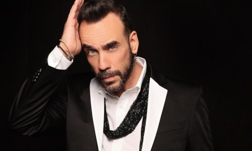 Πάνος Μουζουράκης: Η ηλικία, ο γάμος, τα παιδιά και η ζωή του σαν... ταινία!