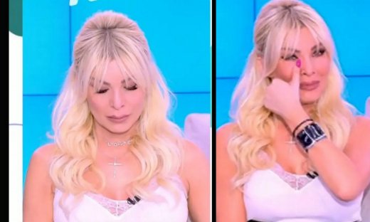 Ξέσπασε σε κλάματα η Καινούργιου: «Συγγνώμη, συγκινήθηκα»