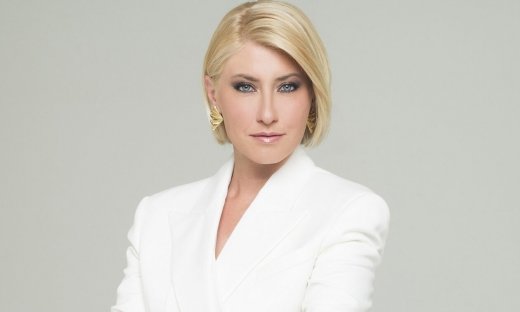 Κοσιώνη: Ακλόνητη στο «τιμόνι» του κεντρικού δελτίου του ΣΚΑΪ παρά τις φήμες για τριγμούς με Ζούλα