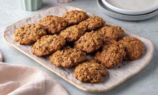 Carrot cake cookies από τον Άκη Πετρετζίκη
