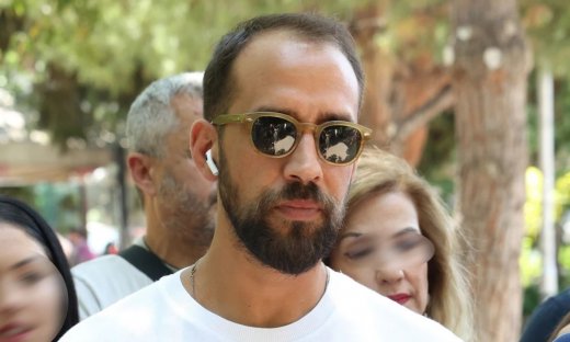 Ραγίζει καρδιές o Βασίλης Πορφυράκης: «Μάνα μού λείπεις & θέλω να πω πως κάθε φορά που τραγουδώ...»