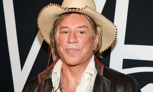 Αγνώριστος ο Mickey Rourke: Η περούκα, η νέα εμφάνιση και τα εκατομμύρια του Big Brother!