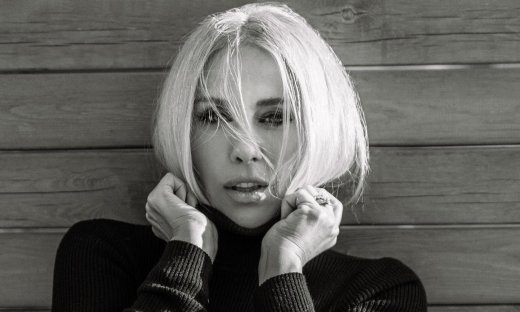 Γωγώ Μαστροκώστα: Η σπάνια φωτογραφία με την κόρη της Βικτώρια, με αφορμή την γιορτή της