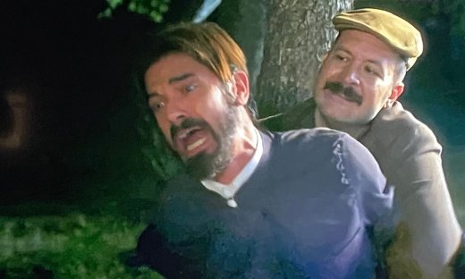 Άγιος Έρωτας: Ο «Παπανίντζας» πάτερ Νικόλαος που τα έβαλε με τους ληστές προκάλεσε γέλια στο Χ