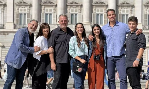 «Μάνη σ´αγάπησα και ελπίζω να...» - Ανακοίνωσε το οριστικό φινάλε της από τη «Γη της Ελιάς»