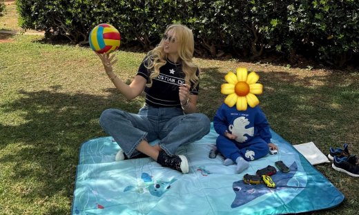 Κωνσταντίνα Σπυροπούλου: Πρωτομαγιά με τους γιους της! Πικ νικ & παιχνίδια σε απίθανο μέρος