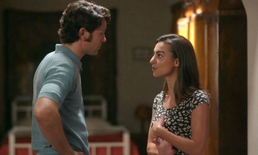 Ηλέκτρα: Ο Παύλος βλέπει τη Νεφέλη και τον Βλάσση να φιλιούνται!