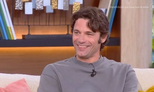 Αποστόλης Τότσικας: Τα 18 χρόνια με την Ρούλα Ρέβη, τα δίδυμα και τα "όχι" στην καριέρα του