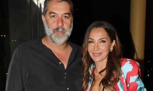 Η Δέσποινα Βανδή στις πρόβες της νέας θεατρικής δουλειάς του Βασίλη Μπισμπίκη