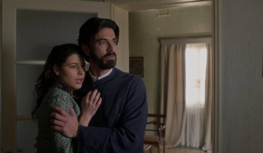 Δανάη Παππά για Άγιο Έρωτα: «Η Χλόη παίρνει τα πράγματα στα χέρια της... Ανάβει μια σπίθα μέσα της»