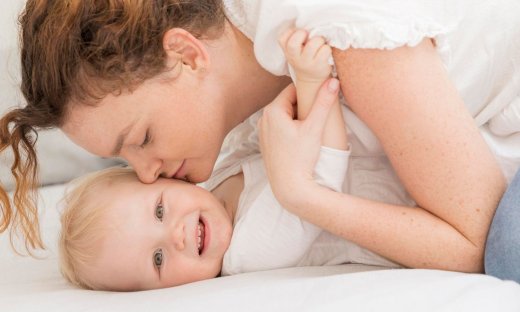 Μαμά σημαίνει να προσφέρεις στο μωρό σου την απαλότερη premium φροντίδα που του αξίζει