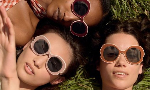 Φέτος την άνοιξη go green με γυαλιά ηλίου που θα τραβήξουν όλα τα βλέμματα