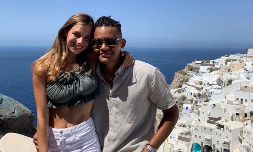 Ο Manolo ετοιμάζεται για το καλύτερο άλμα της ζωής του & βλέπει «εκκλησία»!Ο έρωτας με την Αναστασία