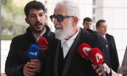 Πέτρος Φιλιππίδης: Αυτός είναι ο λόγος που αναβλήθηκε η δίκη του ηθοποιού σήμερα, 12/5