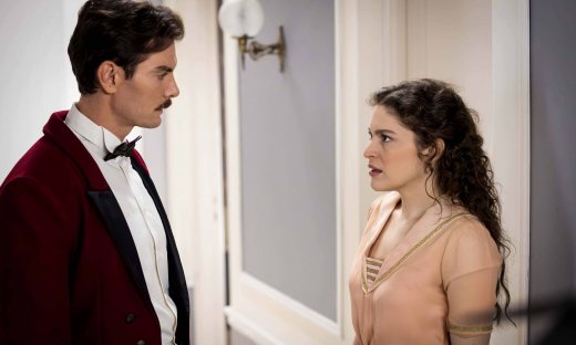 Grand Hotel: Θα καταφέρει ο Πέτρος να σώσει την Αλίκη και το παιδί τους;