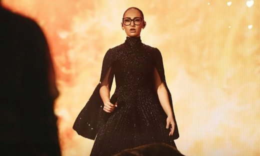 Eurovision 2025: Η Klavdia αποκάλυψε το μυστικό του μαύρου φορέματος που ουδείς πρόσεξε
