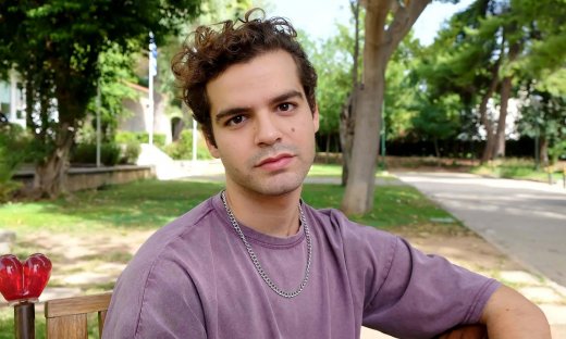 Γιάννης Τσουμαράκης: H σειρά ''Έχω παιδιά'', τo βραβείo Χόρν και οι σπουδές ως yoga instructor