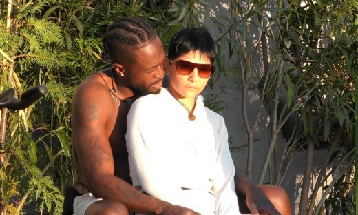 Big Brother: Φένια & Κας ερχονται πιο κοντά απολαμβάνοντας ο ένας τη συντροφιά του άλλου