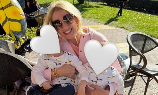 «Τα δώρα μου»: H τρυφερή ανάρτηση της Σπυροπούλου για την γιορτή της, αγκαλιά με τους γιους της