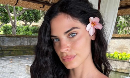 Χριστίνα Μπόμπα: Οι φωτογραφίες με αποκαλυπτικό μπικίνι και η αντίδραση του Σάκη Τανιμανίδη